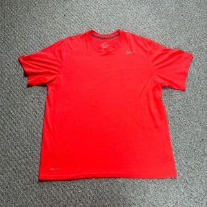 Nike Dri FIt The Nike Tee Mens Size XL Orange Crewneck Athletic Fit Short Sleeve